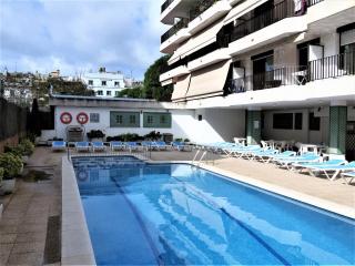 Estudio un solo ambiente céntrico muy cerca de la playa con piscina y terraza - 0