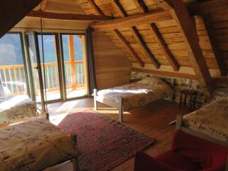 Grande maison de village, rénovation écologique - 9