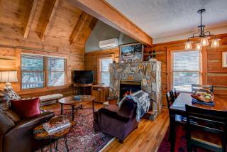 The Apple Cabin - Blowing Rock - 3