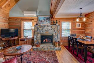 The Apple Cabin - Blowing Rock - 1