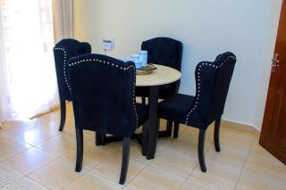 POPPI HOUSE 3 bedroom - 8