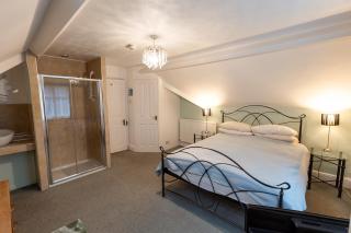 Big Sky Guest House- ROOM ONLY - Whitby - 6
