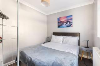 Cosy 2 Bed Apartment with Roof Terrace - Worthing - 9