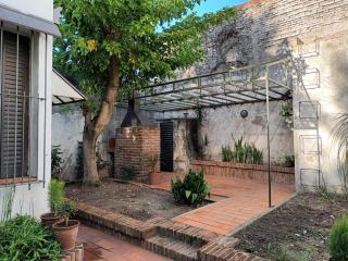 La Casa de al Lado con Garage !!! - La Plata - 5