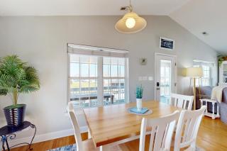 The Hornet's Nest - Surf City - 4