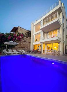 Villa Merih 5 Bedroom Luxury Villa with Breathtaking Views - Kaş - 7
