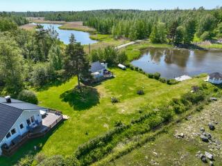 House and guest house with sauna by the sea - Närpiö - 0