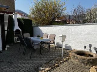 Christels Ferienwohnung 1 in Thale mit Sonnenterrasse und Grill - Thale - 0