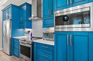 Sea Pointer Inn - Private beach house with Pool home - 2