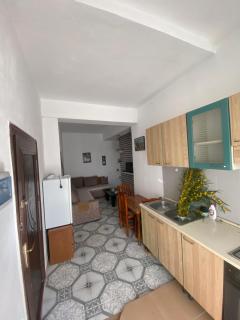 Lovely 2-Bedroom with Greenery view - Durrës - 4