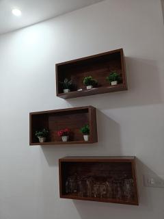 Luxury with peace#couple friendly#darshana Suites - Noida - 1