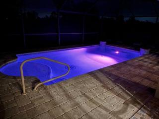 Modern Boutique 4 BDR Pool House Close to Beach - Port Charlotte - 9