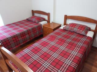 Costa Lodges, Shared Room - Santa Cruz - 0