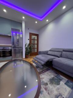 City Gem: Stylish Urban Hideout - 1