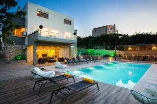 Villa Aelia I Modern & Ideal for large groups - Galatás - 0