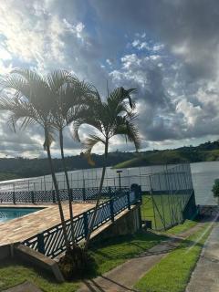 Igaratá Beach Casa em Igaratá Pé na água - 1