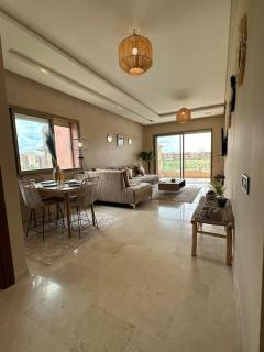Prestigia Golf City & Pool 2 BR Luxury Comforts - Marrakech - 1