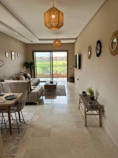 Prestigia Golf City & Pool 2 BR Luxury Comforts - Marrakech - 3