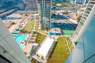 Luxurious 2-BR in Downtown Dubai - Dubai - 4