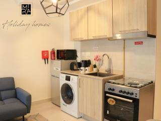 Mira Holiday Homes - Beautiful Studio in AG tower - 4 min to Downtown - Dubai - 7