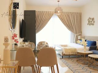 Mira Holiday Homes - Beautiful Studio in AG tower - 4 min to Downtown - Dubai - 3