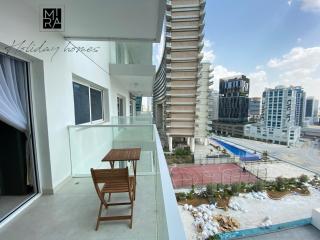 Mira Holiday Homes - Beautiful Studio in AG tower - 4 min to Downtown - Dubai - 1