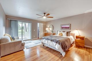 Deck and Golf Course Views Munds Park Condo! - 2