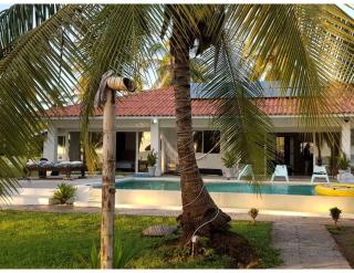 Casa Carey Lajas Pty Exclusive Beachfront Villa - Cabrera - 1