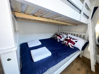 Stay In Tooting - Londra - 1