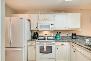 Myrtle Beach Golf Course Condo with Pool Access! - Myrtle Beach - 1
