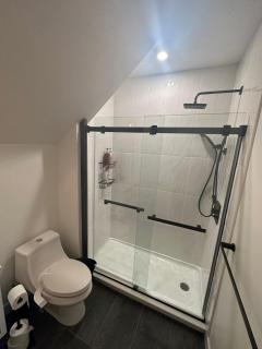 The Rozenvain Suite - Kitchener - 1