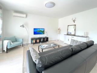 Apartments Sea & Sky - Stari Grad - 6