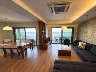 Aqua Mare Luxury Apartments - 9