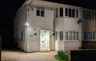 Southampton 3 Bedroom Luxury House - 6