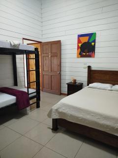 Hotel Liah's - 4