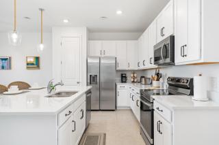 Lake View Villa Sleeps 8 EVE103 - Davenport - 1