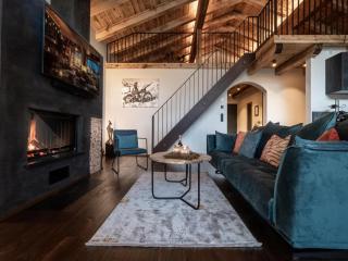 Mountain Hide-Away - 1