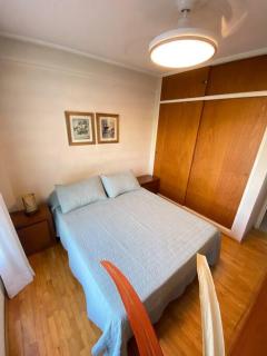 Amplio departamento con 1 dormitorio excelente ubicación - La Plata - 7