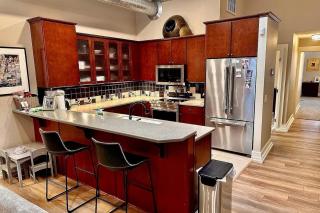 Downtown Delight - Muncie - 9