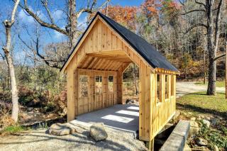 Natures Getaway, Pickleball Court, Creek, WIFI, Mountain Views, Starting at 79" - Cosby - 4