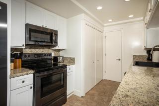 Beachfront Retreat - Oceanside - 5