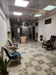 Casa amplia con zonas verdes y cerca a la Basílica - Buga - 5