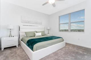 3 BR, 2.5 BA Villa Sleeps 8 CHG105 - Kissimmee - 6