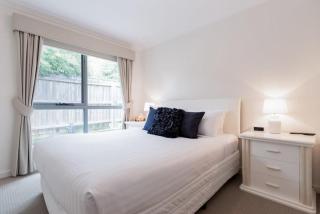 Comfortable Home 10 Minutes from Town - Wifi and Garage - Newnham - 8