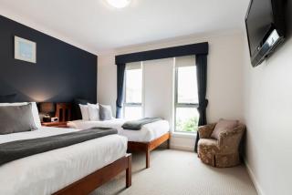 Comfortable Home 10 Minutes from Town - Wifi and Garage - Newnham - 6