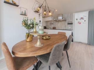 Detached House on Lake in Zeeland Holiday Park - Wemeldinge - 4