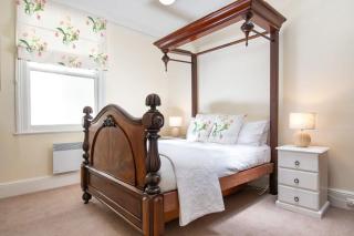 Charming On Charles - Launceston - 9