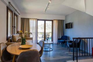 Penelope Luxury Suites - Fourka - 5