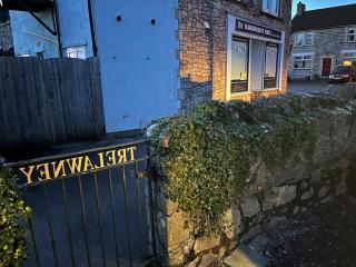 Bi-Folds/Sonos/Large Open Plan/Central/Parking - 3