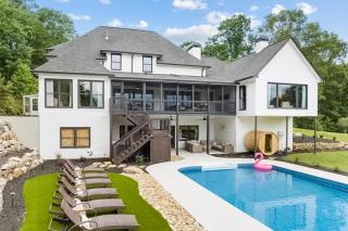 Golden Hill Retreat - Cleveland - 0